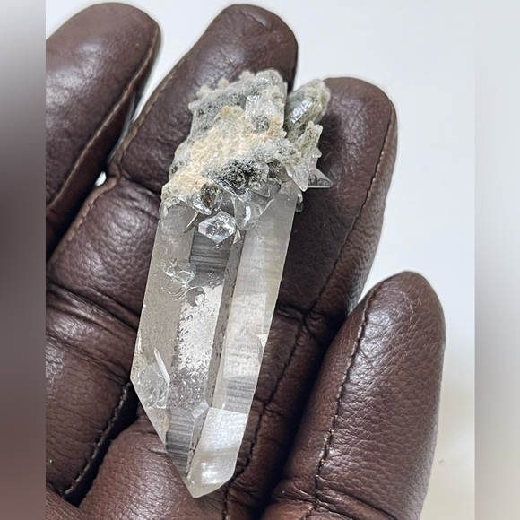 Lemurian Quartz with inclusions - Picture 8 of 14